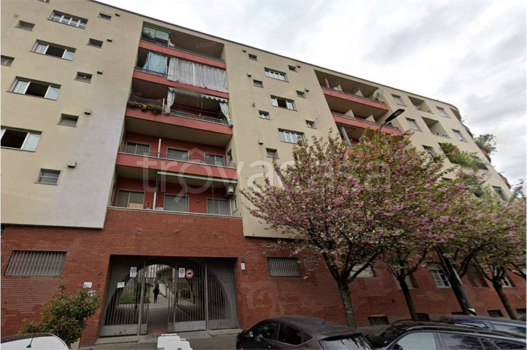 appartamento in vendita a Milano in zona Calvairate