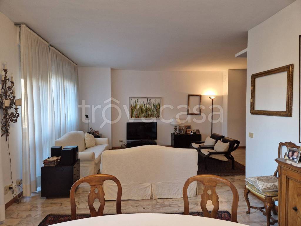 appartamento in vendita a Milano in zona San Siro