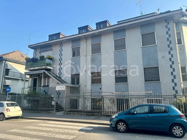 negozio in vendita a Milano in zona Forlanini