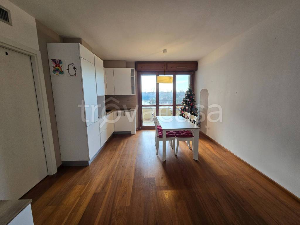 appartamento in vendita a Milano in zona Quarto Cagnino