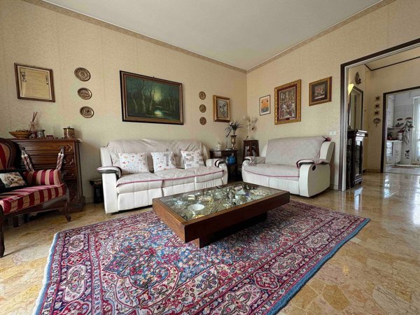 appartamento in vendita a Milano in zona Porta Vittoria