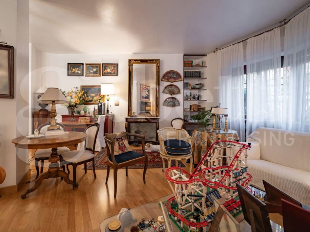 appartamento in vendita a Milano in zona Vigentino