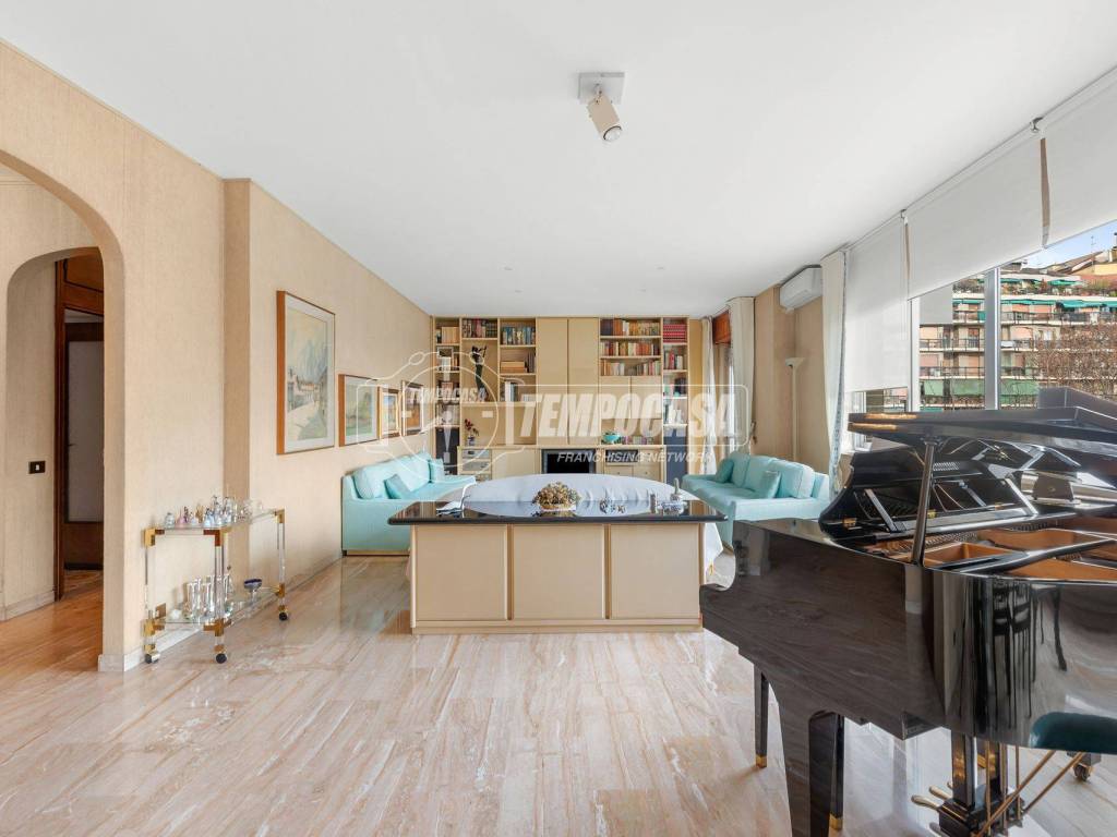 appartamento in vendita a Milano in zona Calvairate