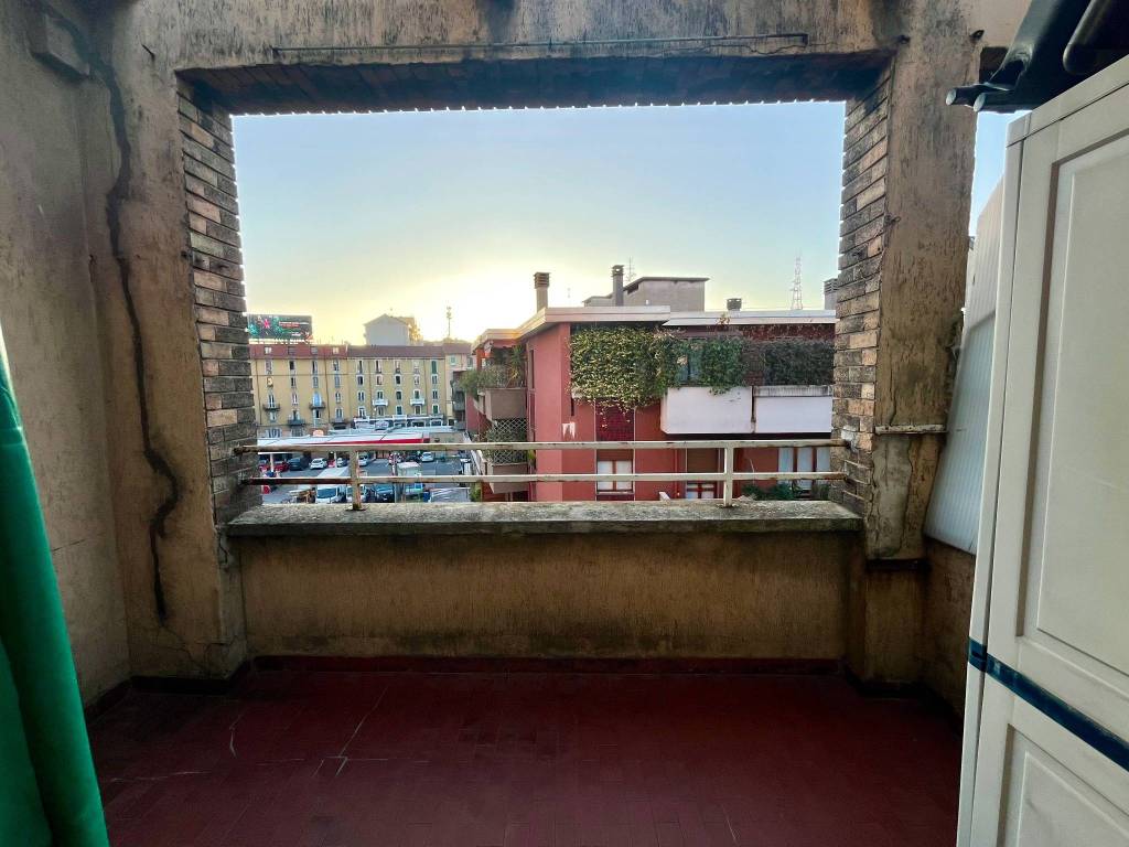 appartamento in vendita a Milano in zona Piazzale Lodi