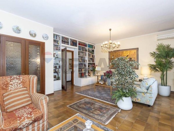 appartamento in vendita a Milano in zona Bruzzano