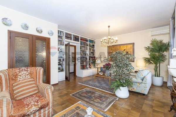 appartamento in vendita a Milano in zona Bruzzano