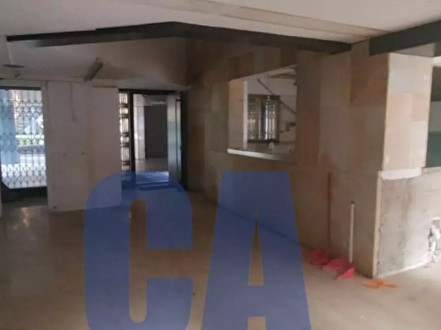 negozio in vendita a Milano in zona Centro Direzionale