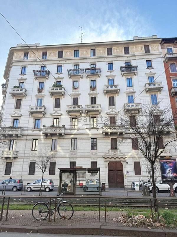 appartamento in vendita a Milano in zona Centro Direzionale