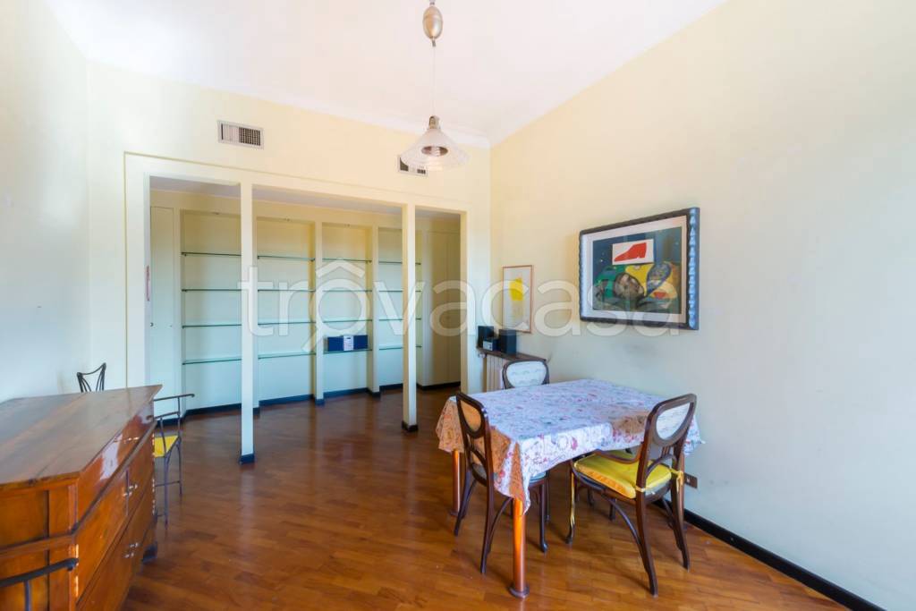 appartamento in vendita a Milano in zona Città Studi