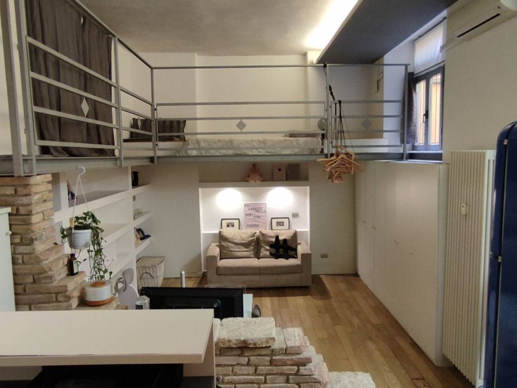 appartamento in vendita a Milano in zona Porta Romana