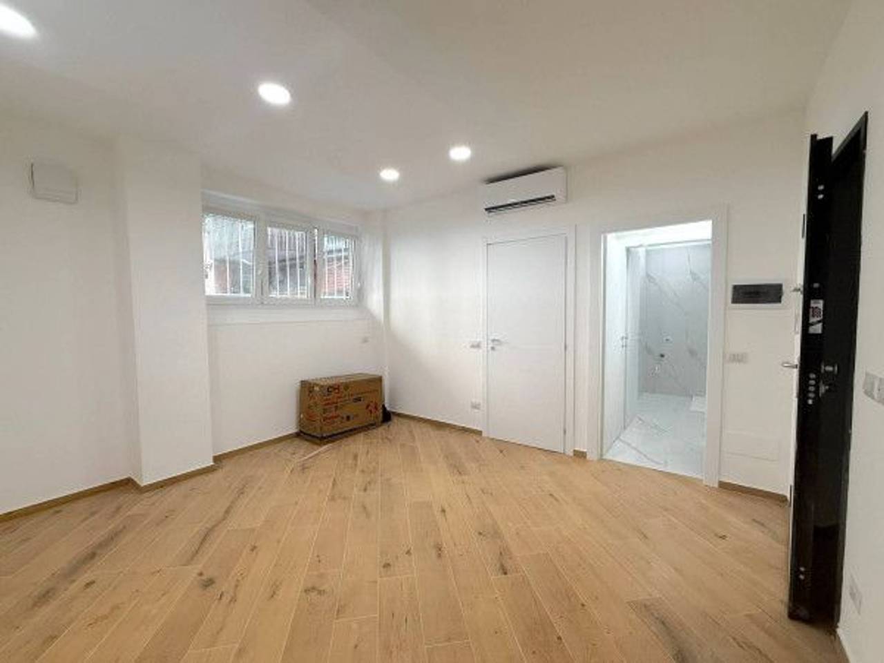 appartamento in vendita a Milano in zona Famagosta