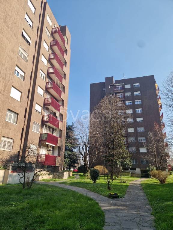 appartamento in vendita a Milano in zona Rogoredo