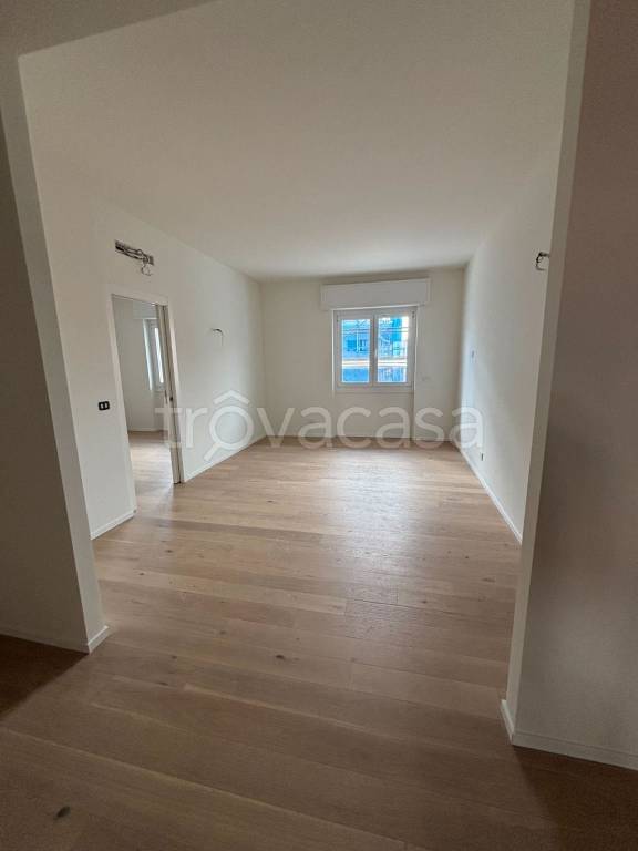 appartamento in vendita a Milano in zona Ghisolfa