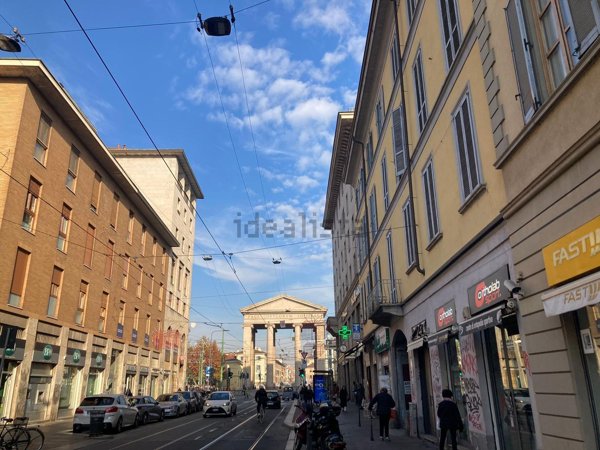 appartamento in vendita a Milano in zona Bocconi