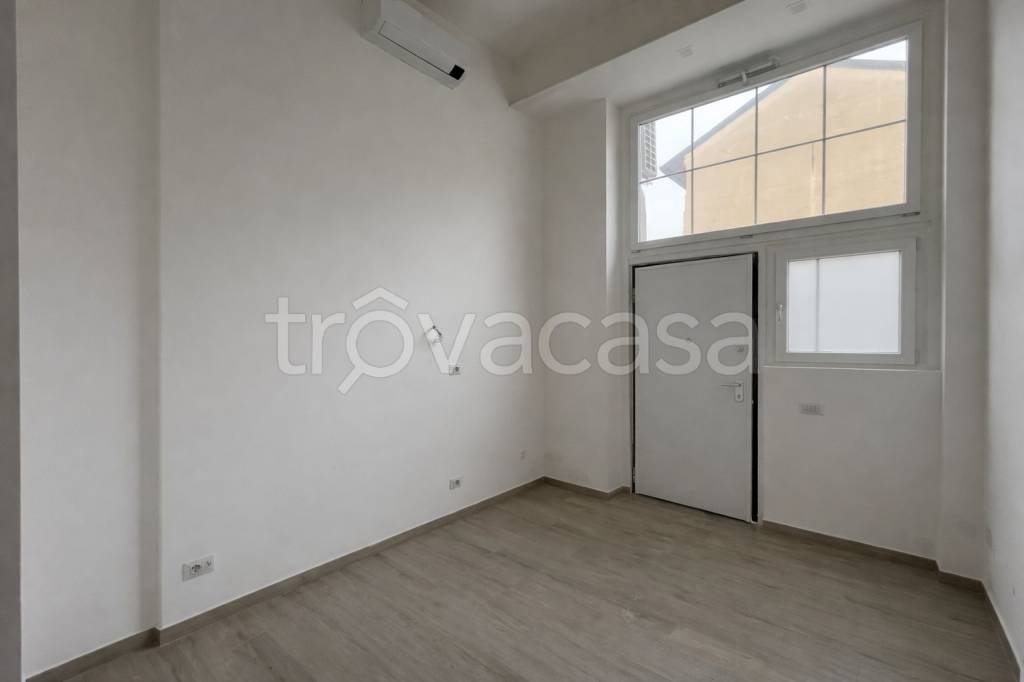 appartamento in vendita a Milano in zona Bocconi