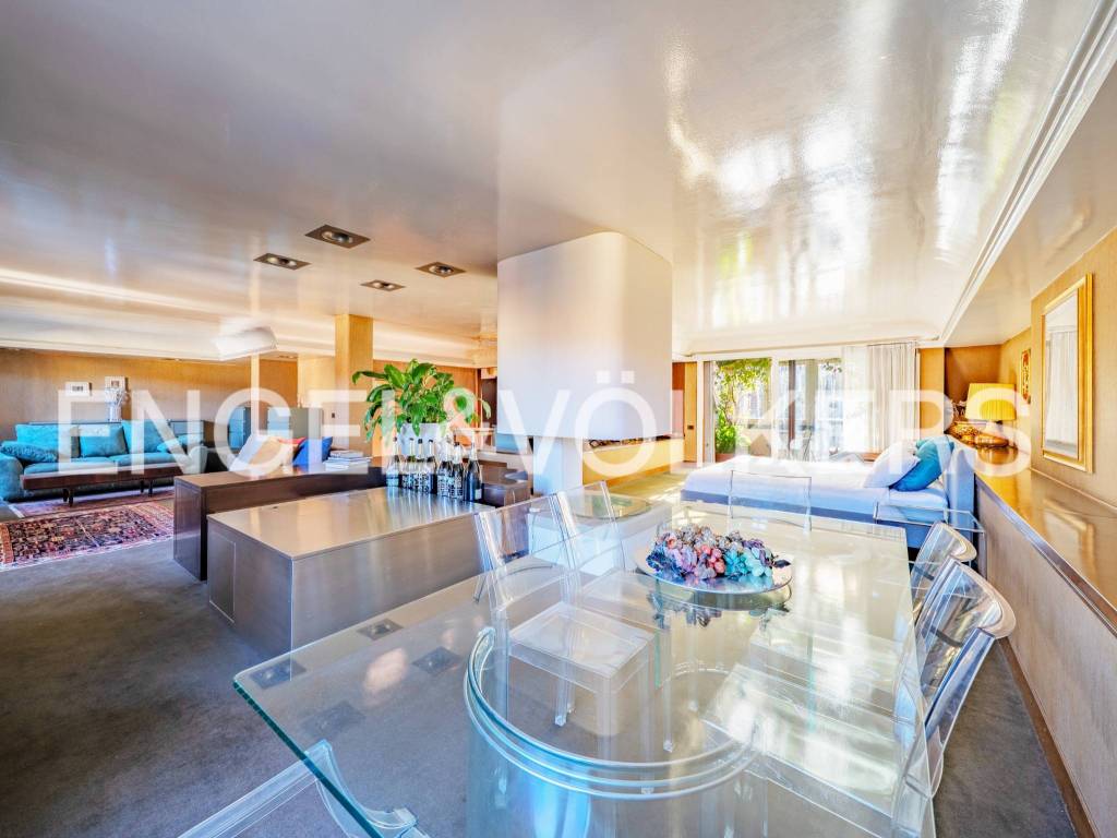 appartamento in vendita a Milano in zona Centro Direzionale