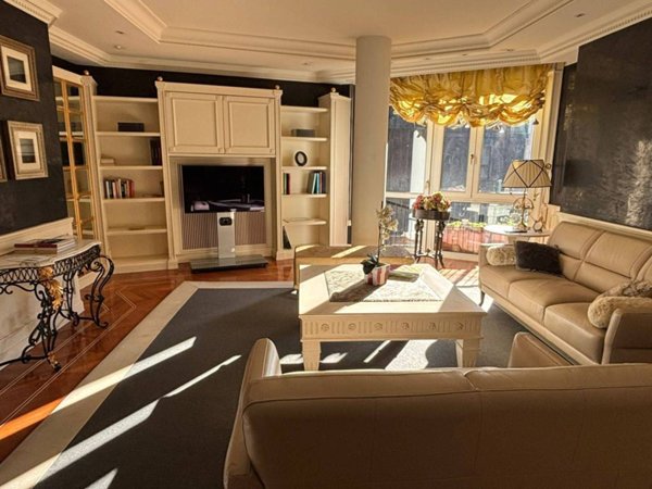 appartamento in vendita a Milano in zona Porta Venezia