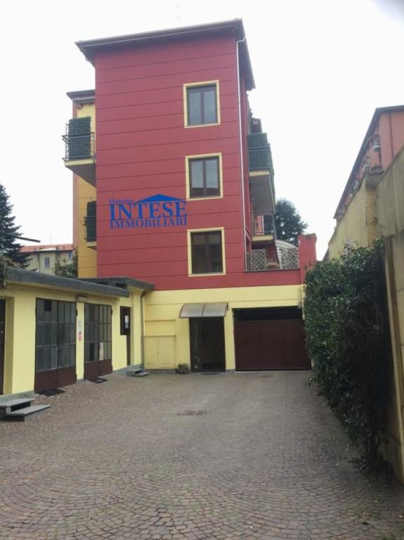 appartamento in vendita a Milano in zona Niguarda