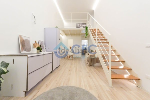 appartamento in vendita a Milano in zona Vigentino