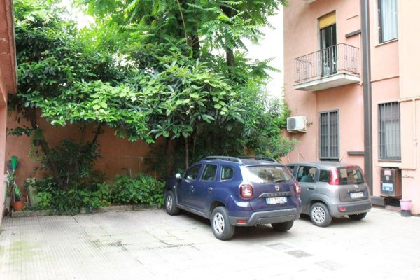 appartamento in vendita a Milano in zona Sempione