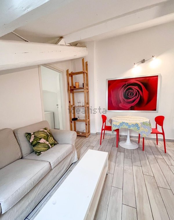 appartamento in vendita a Milano in zona Stadera