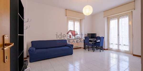 appartamento in vendita a Milano in zona Lorenteggio