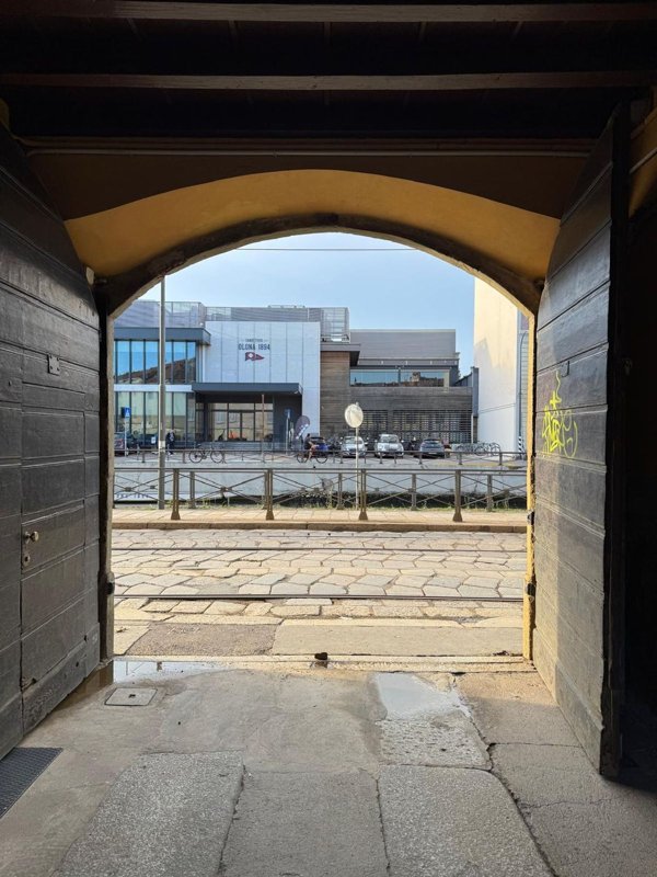 appartamento in vendita a Milano in zona San Cristoforo