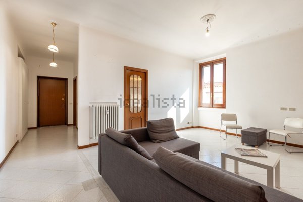appartamento in vendita a Milano in zona Isola