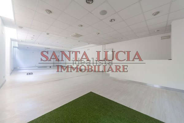 ufficio in vendita a Milano