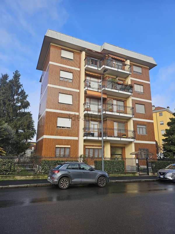 appartamento in vendita a Milano in zona Ponte Lambro
