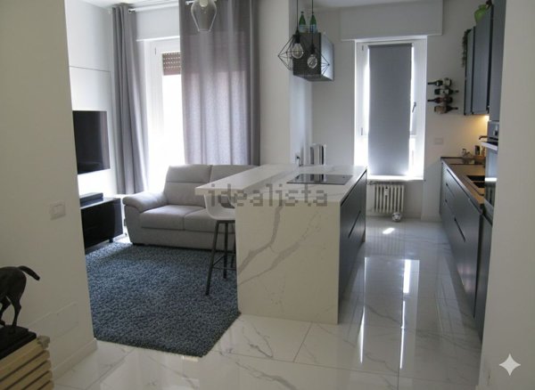 appartamento in vendita a Milano in zona Porta Genova