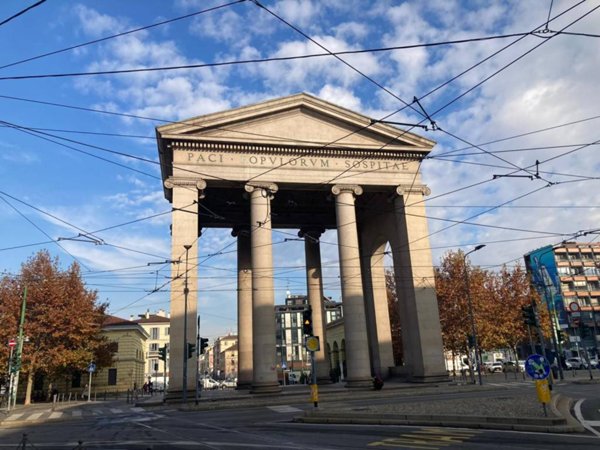 appartamento in vendita a Milano in zona Bocconi