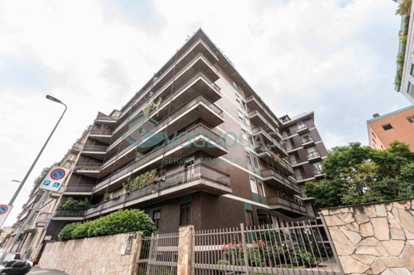 appartamento in vendita a Milano in zona Porta Romana