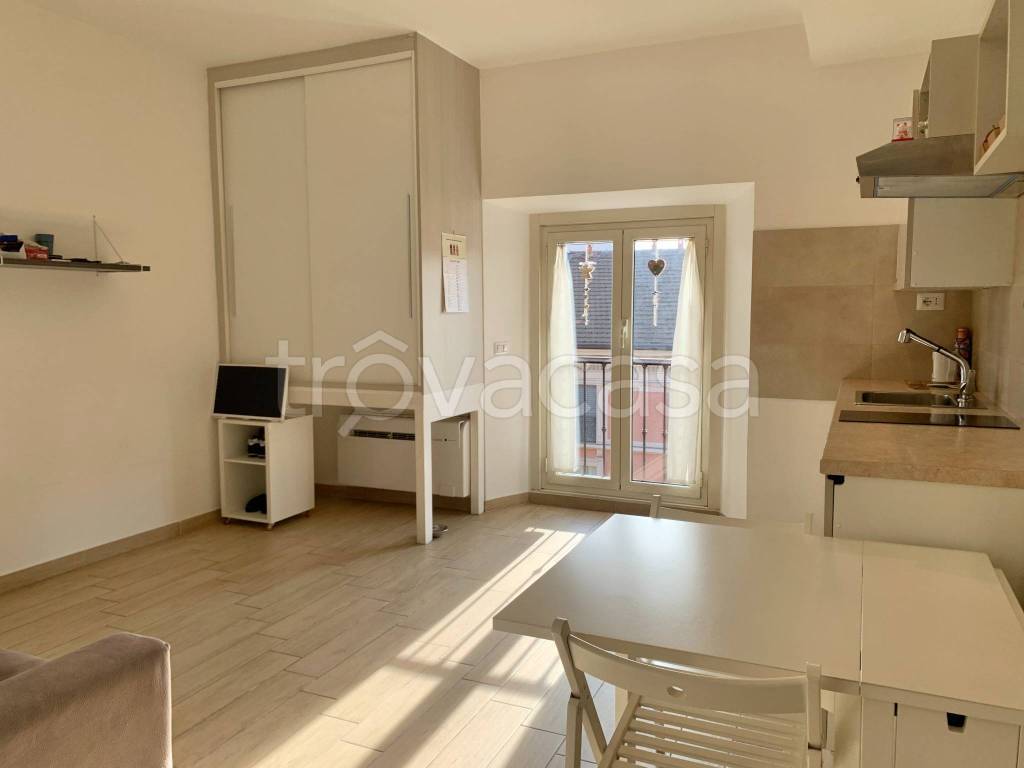 appartamento in vendita a Milano in zona Bocconi