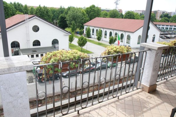 appartamento in vendita a Milano in zona Sempione