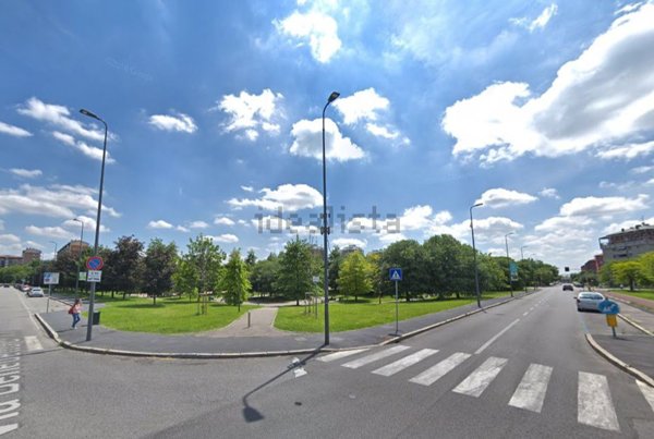 appartamento in vendita a Milano in zona Gallaratese