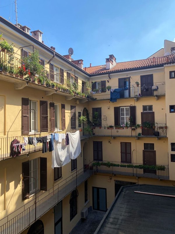 appartamento in vendita a Milano in zona Bocconi