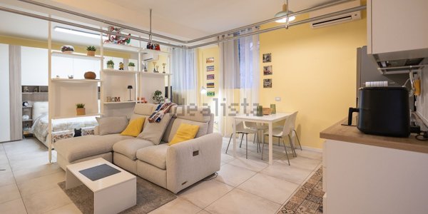 appartamento in vendita a Milano in zona Vigentino