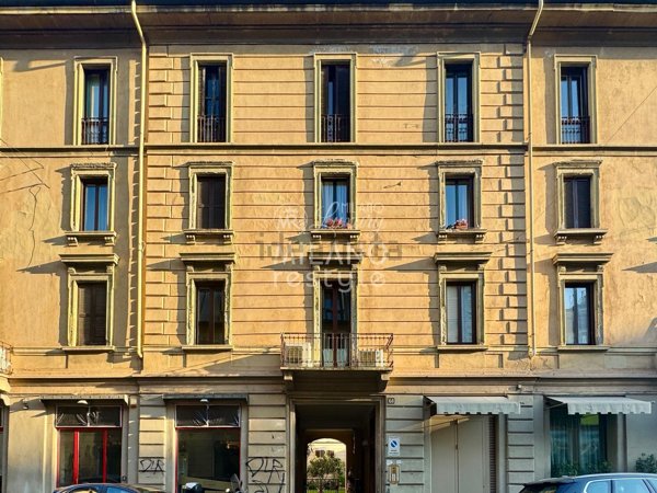 appartamento in vendita a Milano in zona Sempione