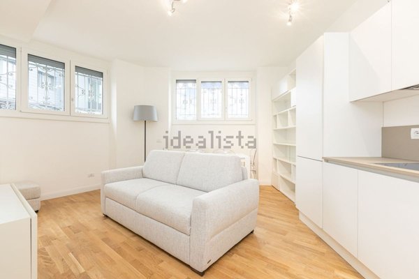 appartamento in vendita a Milano in zona Bocconi