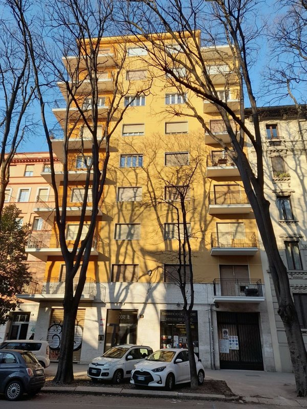 appartamento in vendita a Milano in zona Cinque Giornate