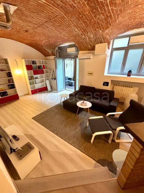 appartamento in vendita a Milano in zona Città Studi