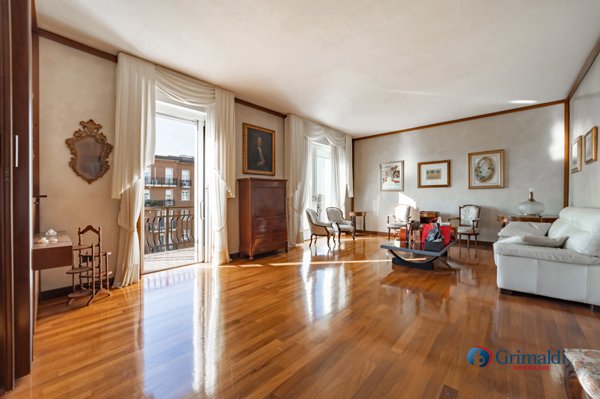 appartamento in vendita a Milano in zona Rembrandt