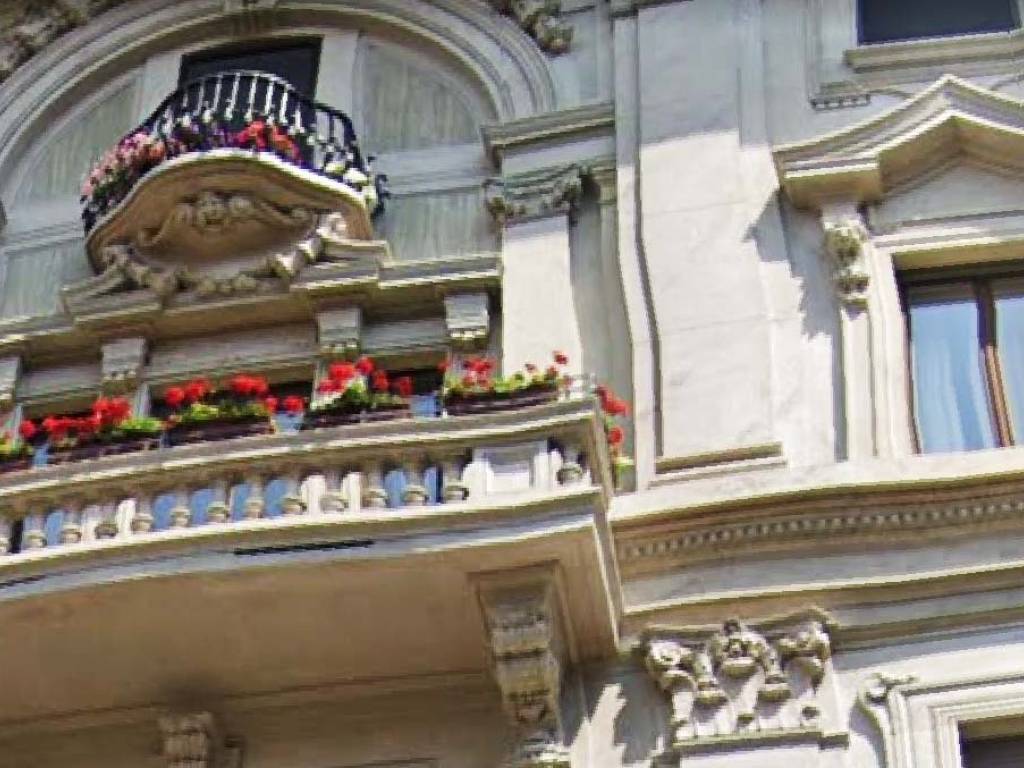 appartamento in vendita a Milano in zona Guastalla