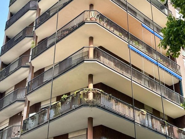 appartamento in vendita a Milano in zona Rogoredo
