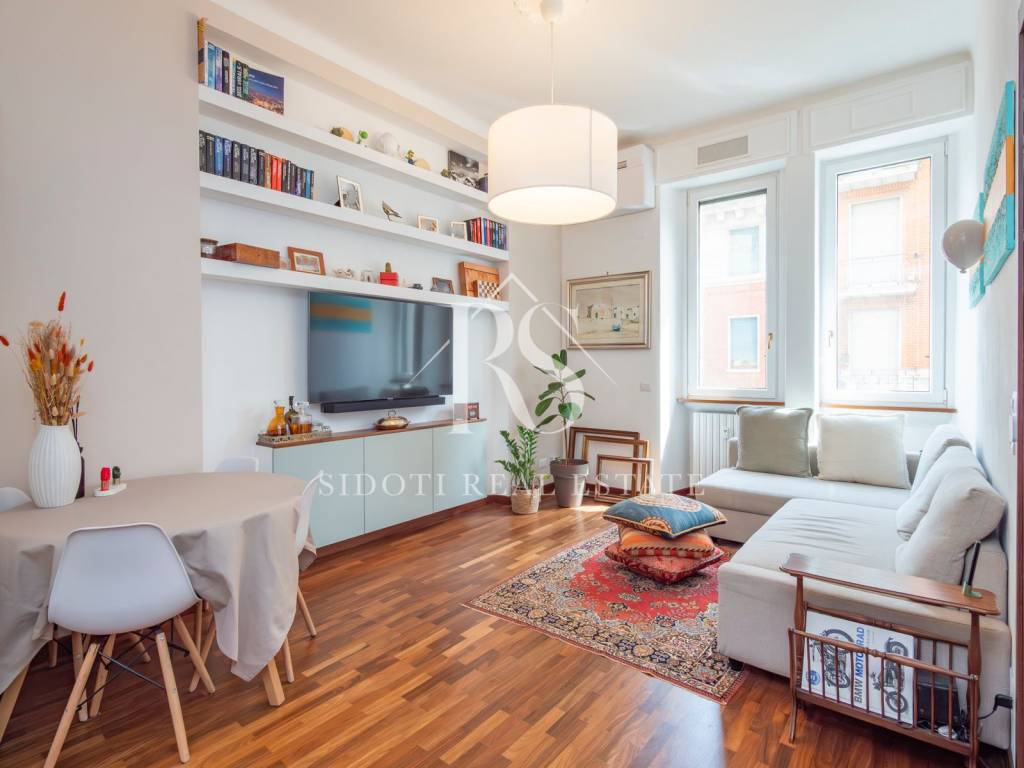 appartamento in vendita a Milano in zona Città Studi