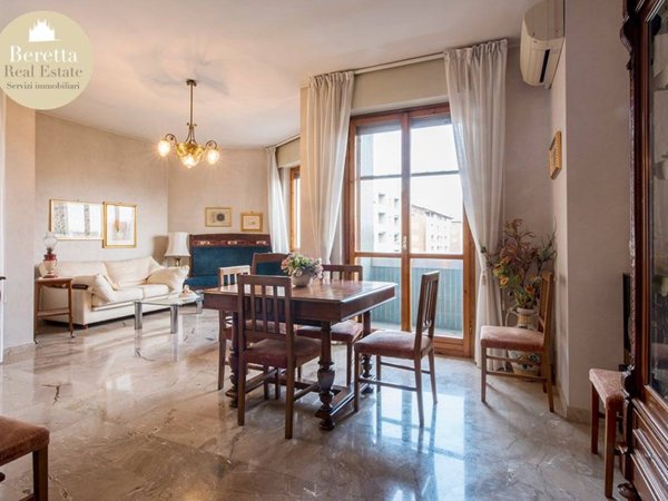 appartamento in vendita a Milano in zona Baggio