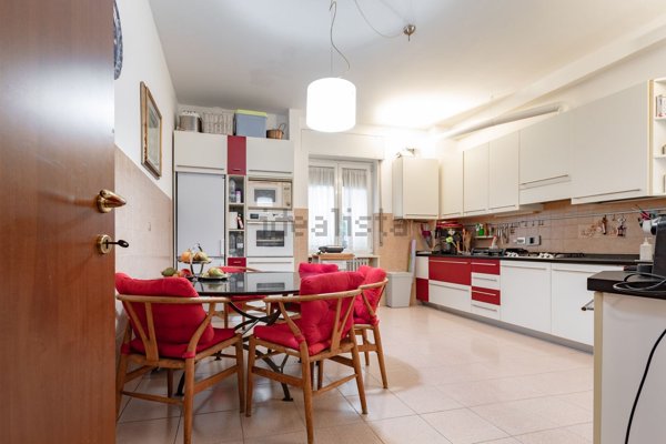 appartamento in vendita a Milano in zona Vigentino