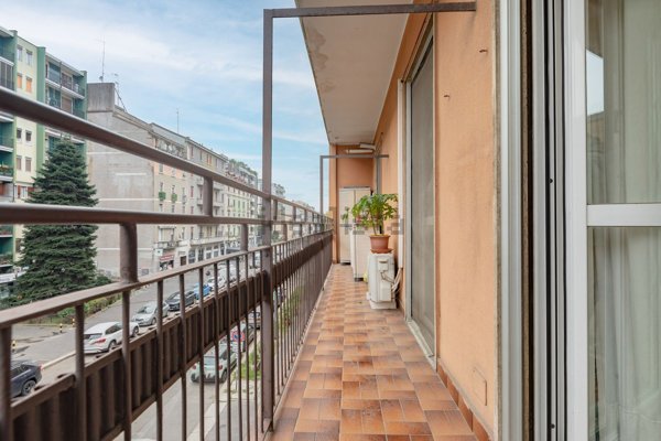 appartamento in vendita a Milano in zona Vigentino