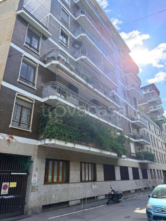 appartamento in vendita a Milano in zona Solari